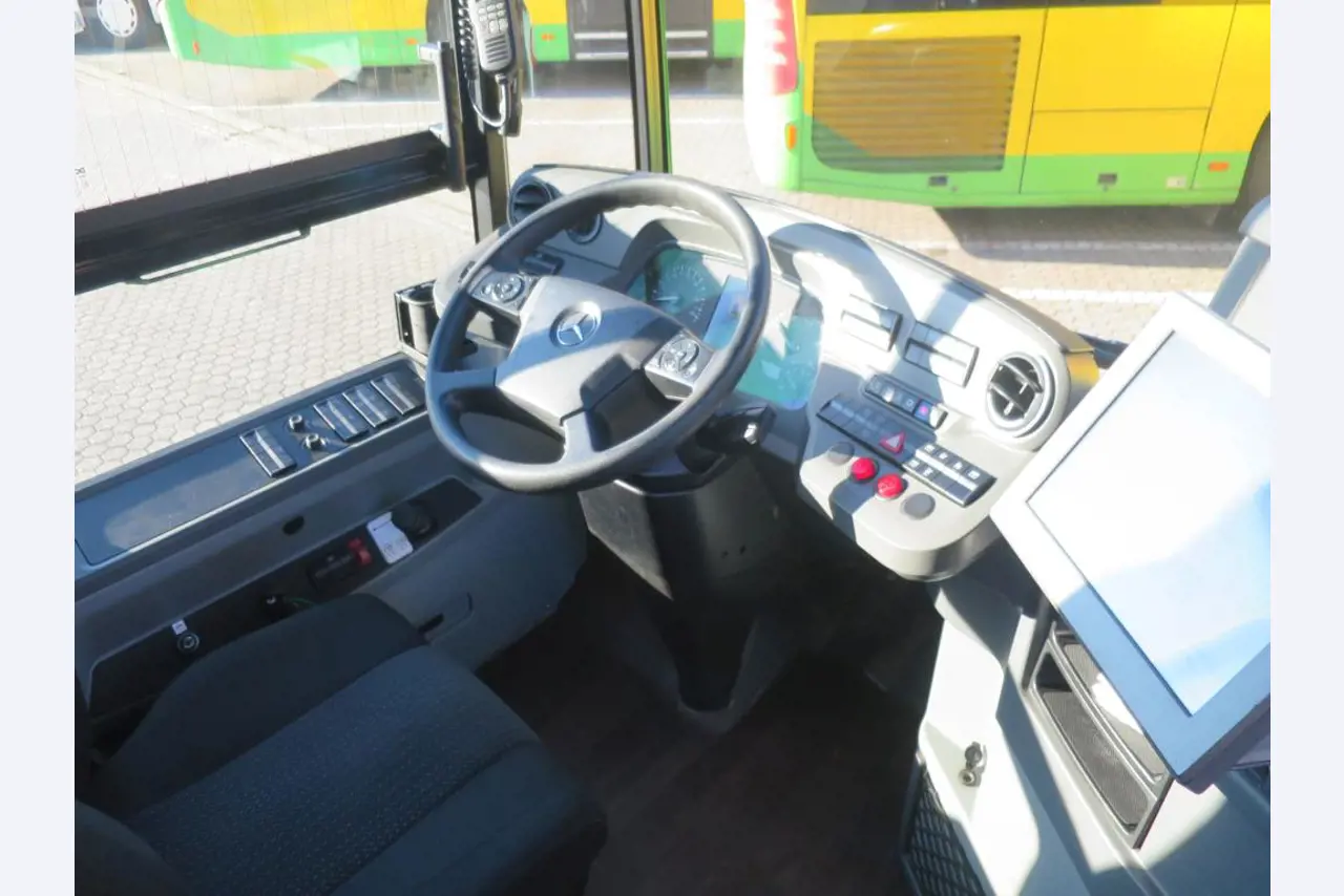 Armário de óleo, testador AU, testador de ecrã e mala de esqui para autocarros-7