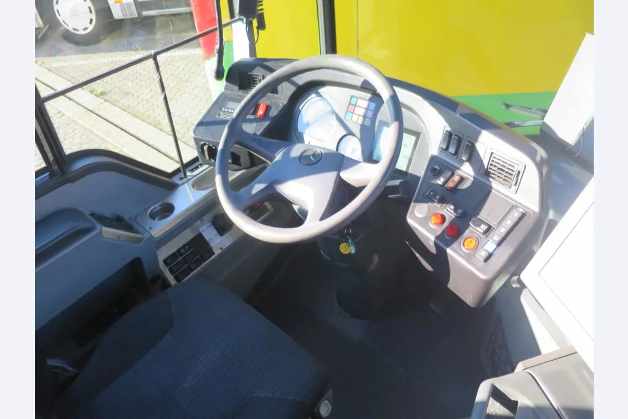 Armário de óleo, testador AU, testador de ecrã e mala de esqui para autocarros-6