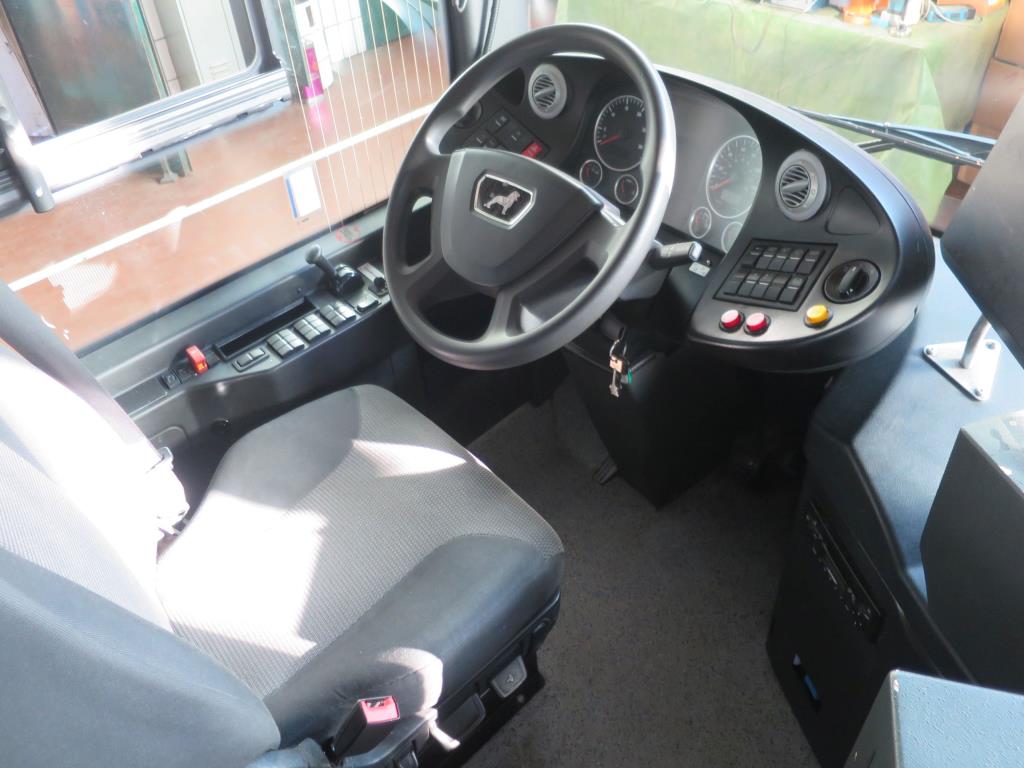 Armário de óleo, testador AU, testador de ecrã e mala de esqui para autocarros-10