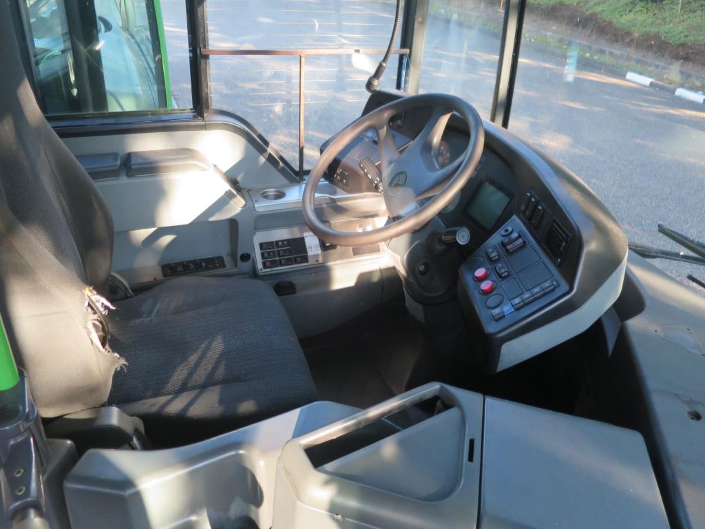 Ölkabinett, AU-Tester, Displayprüfgerät und Skikoffer für Busse-4