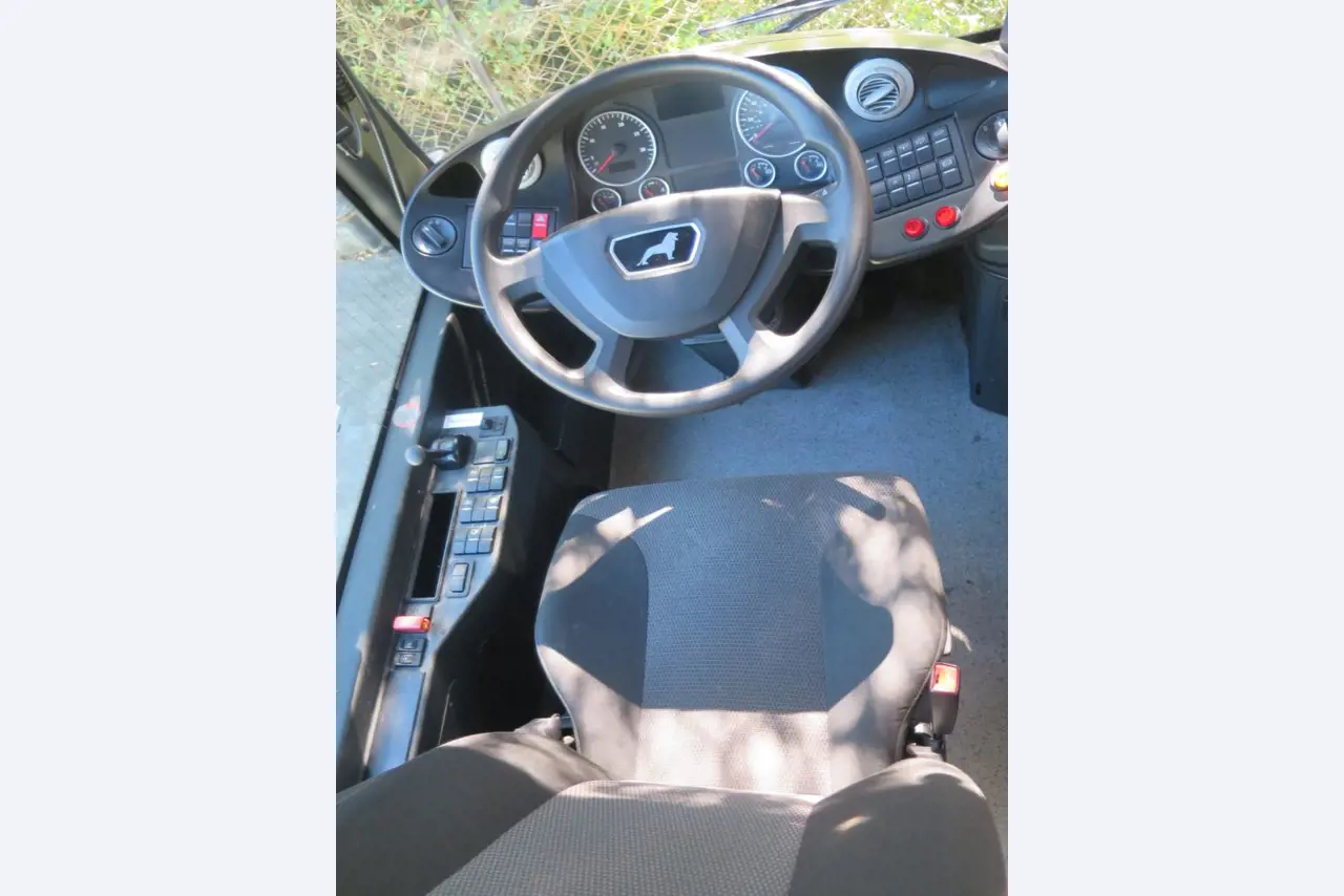 Armário de óleo, testador AU, testador de ecrã e mala de esqui para autocarros-6