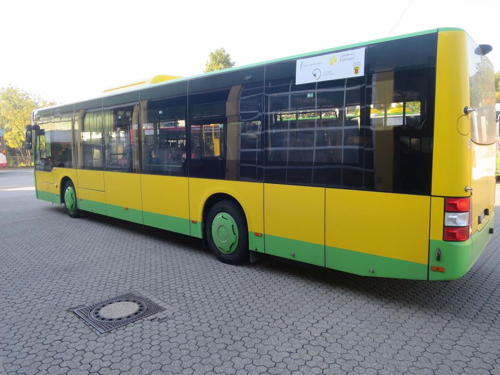 Ölkabinett, AU-Tester, Displayprüfgerät und Skikoffer für Busse-9