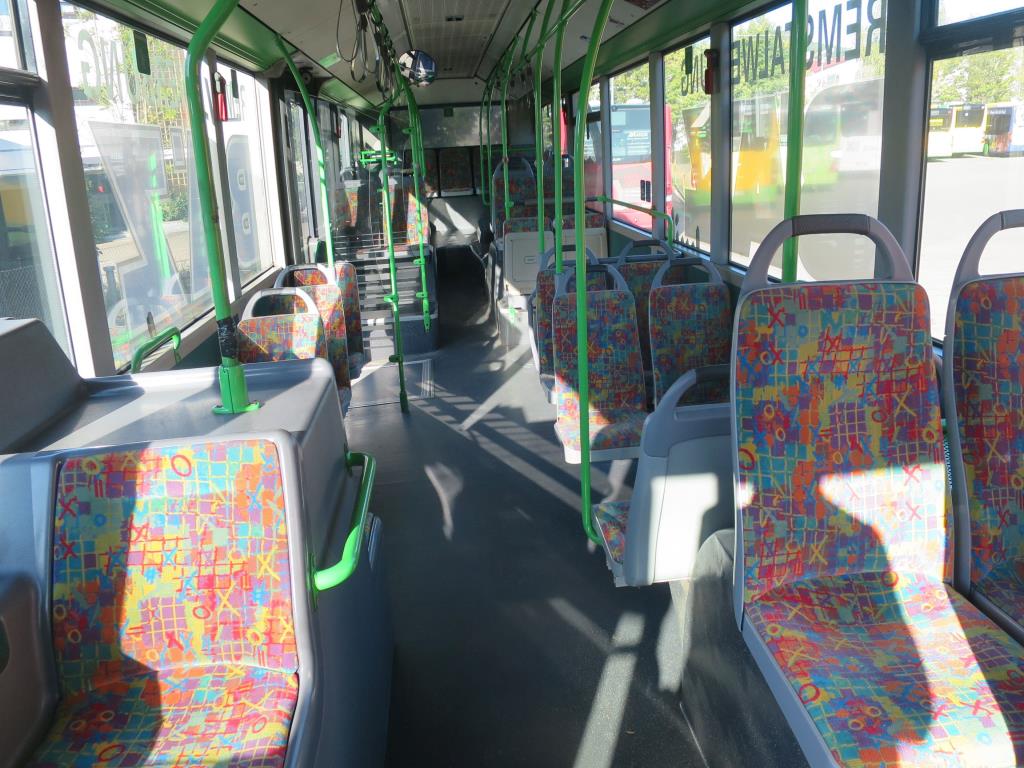 Szafa olejowa, tester AU, tester wyświetlacza i futerał na narty do autobusów-10