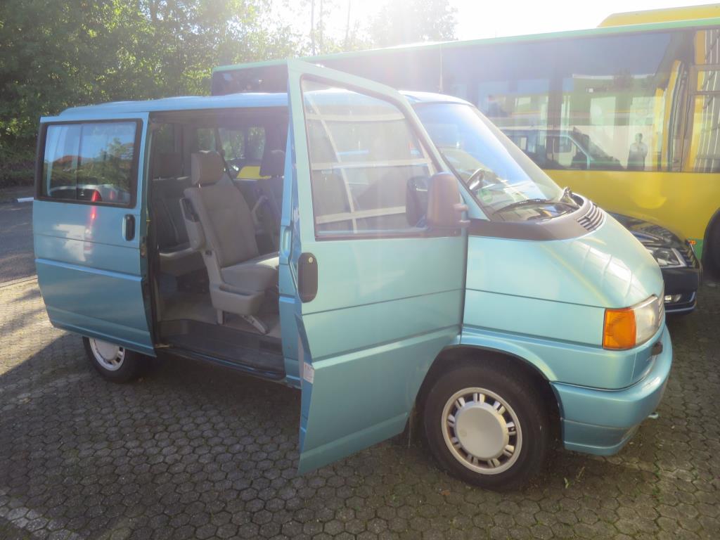 Szafa olejowa, tester AU, tester wyświetlacza i futerał na narty do autobusów-1