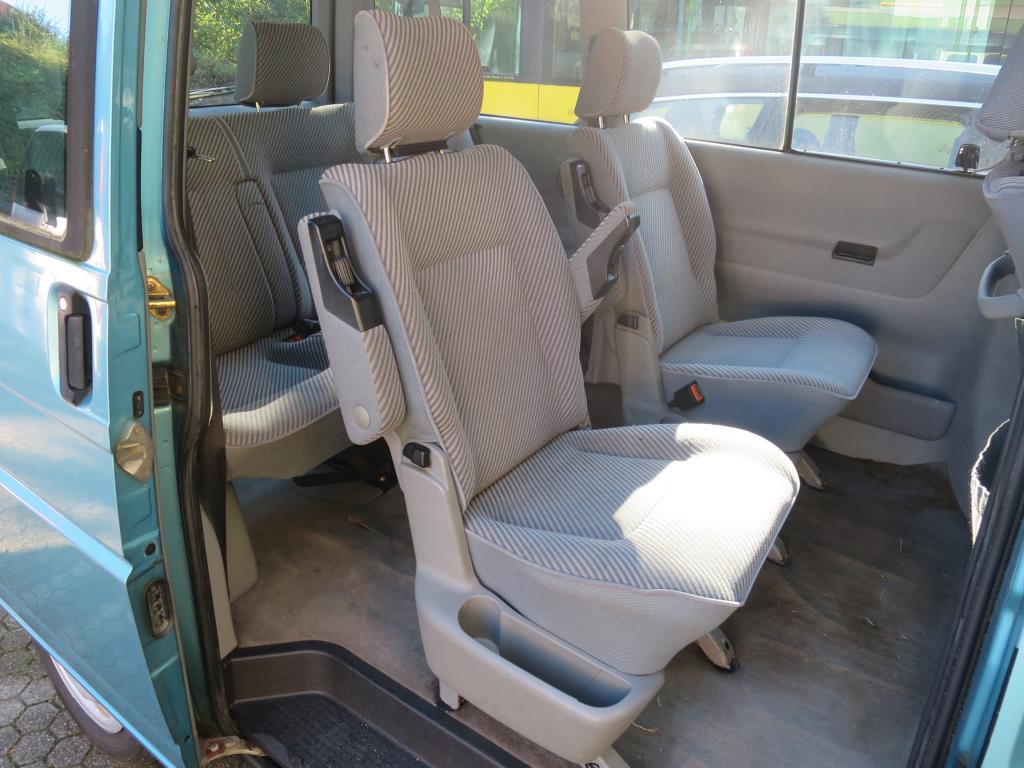 Szafa olejowa, tester AU, tester wyświetlacza i futerał na narty do autobusów-3