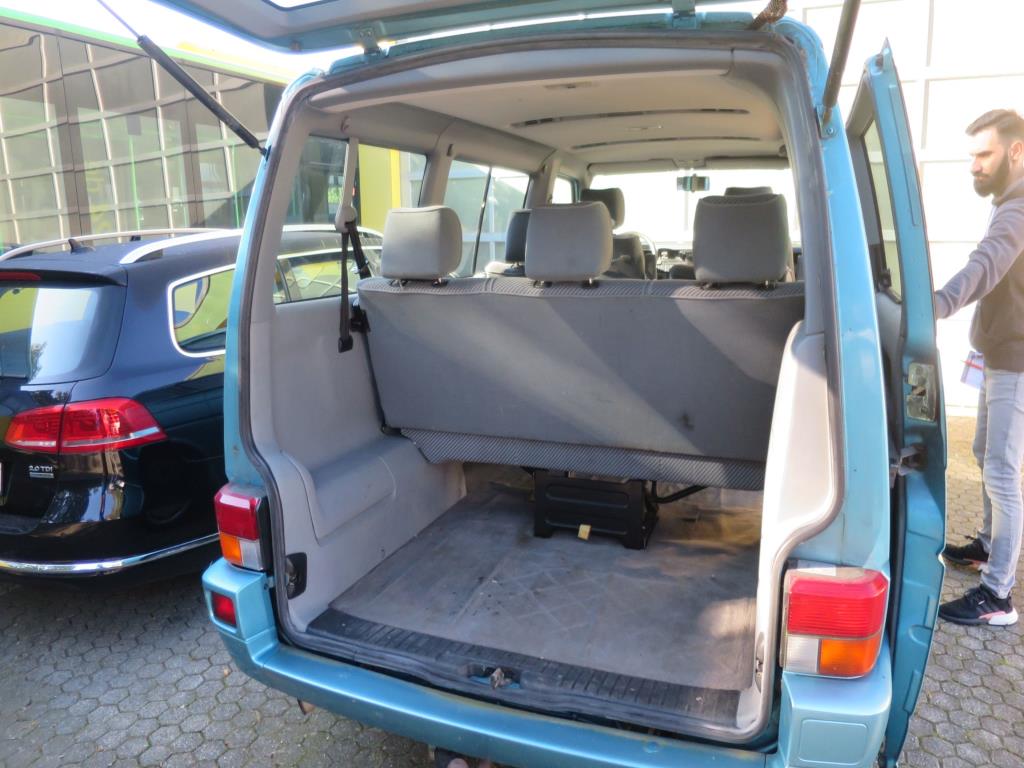 Szafa olejowa, tester AU, tester wyświetlacza i futerał na narty do autobusów-4