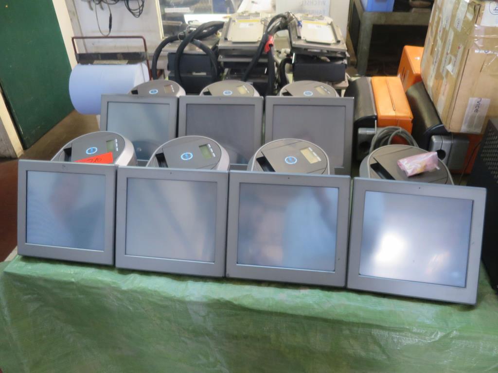 Szafa olejowa, tester AU, tester wyświetlacza i futerał na narty do autobusów-1