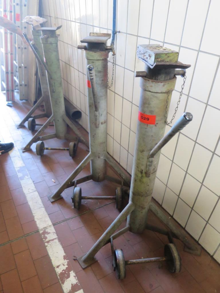 Olejová skříň, AU tester, tester displeje a lyžařský kufr pro autobusy-1