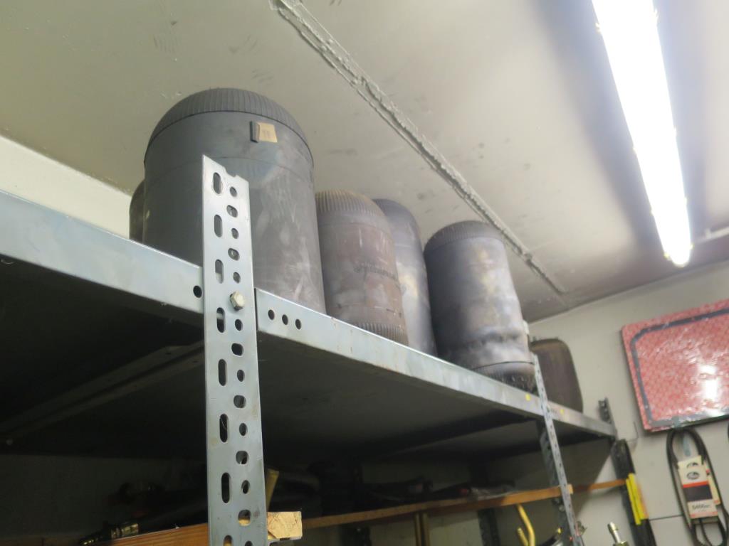 Ölkabinett, AU-Tester, Displayprüfgerät und Skikoffer für Busse-5