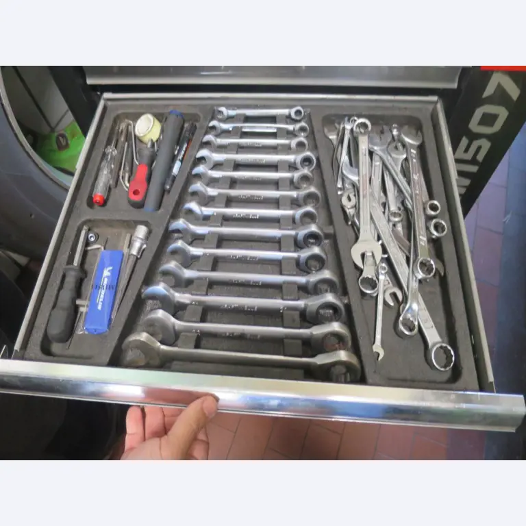 Armário de óleo, testador AU, testador de ecrã e mala de esqui para autocarros-4