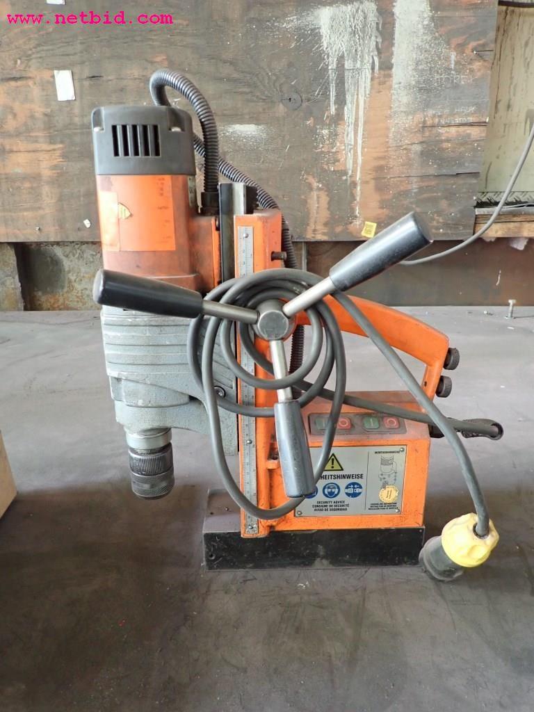 Maszyny oraz sprzęt operacyjny i biurowy z sektora konstrukcji stalowych-2