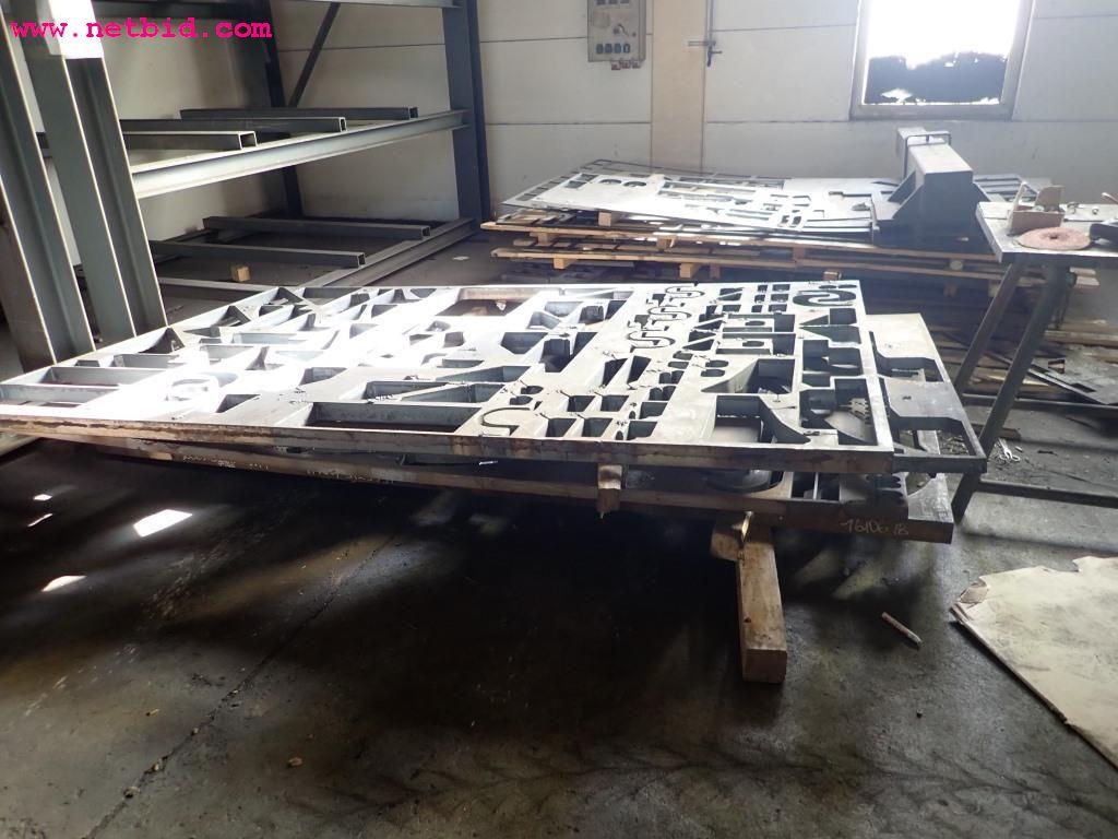 Máquinas e equipamentos operacionais e de escritório do sector da construção metálica-7