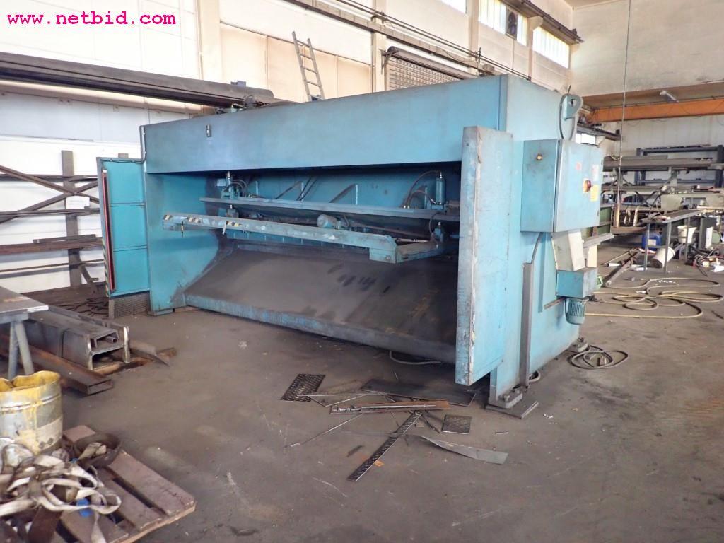 Máquinas e equipamentos operacionais e de escritório do sector da construção metálica-4