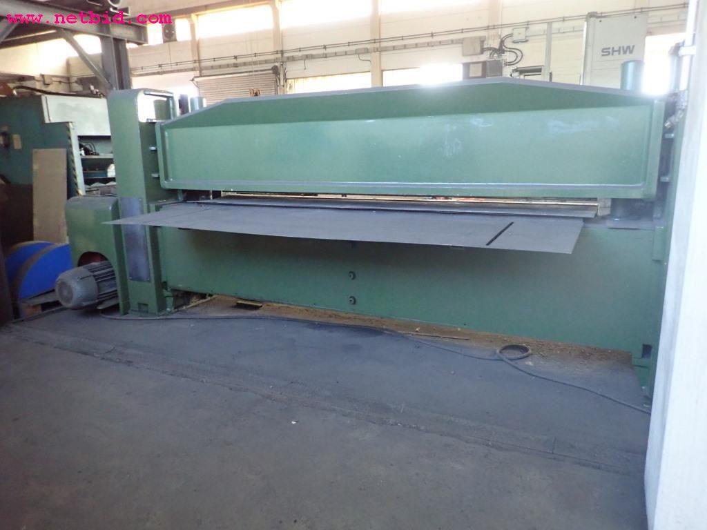 Máquinas e equipamentos operacionais e de escritório do sector da construção metálica-3