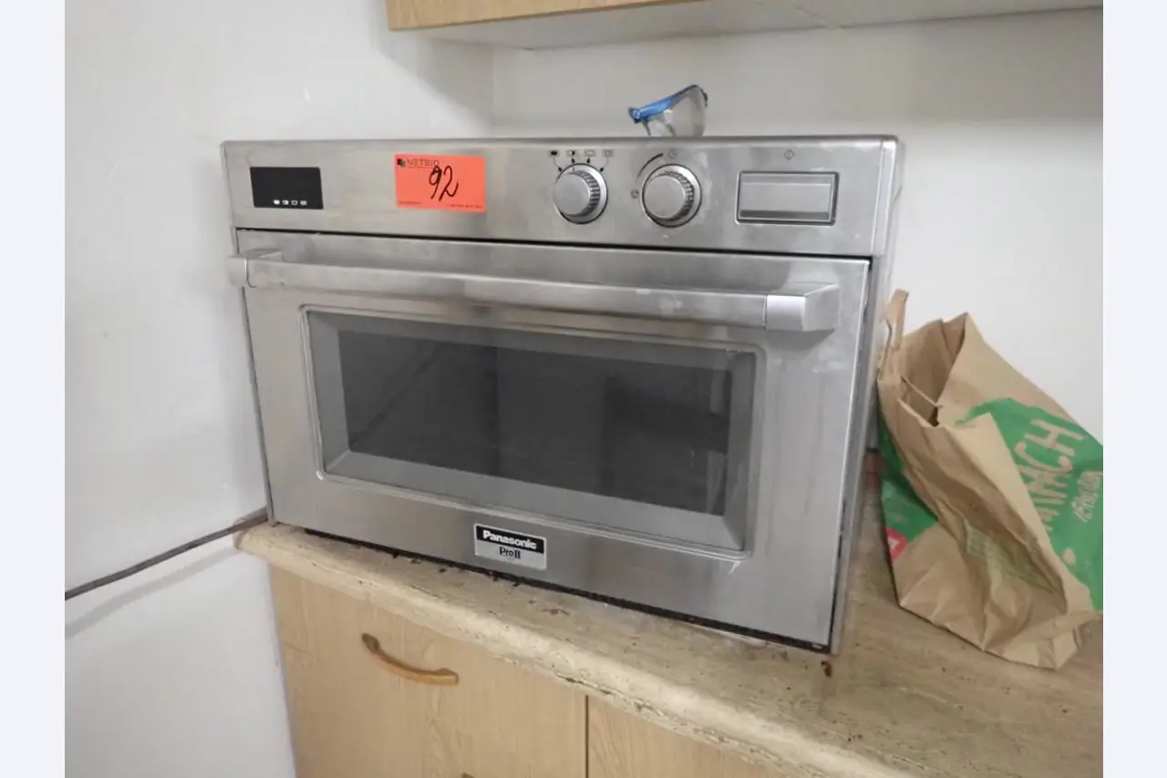 Maschinen sowie Betriebs- und Geschäftsausstattung aus dem Bereich Stahlbau-1