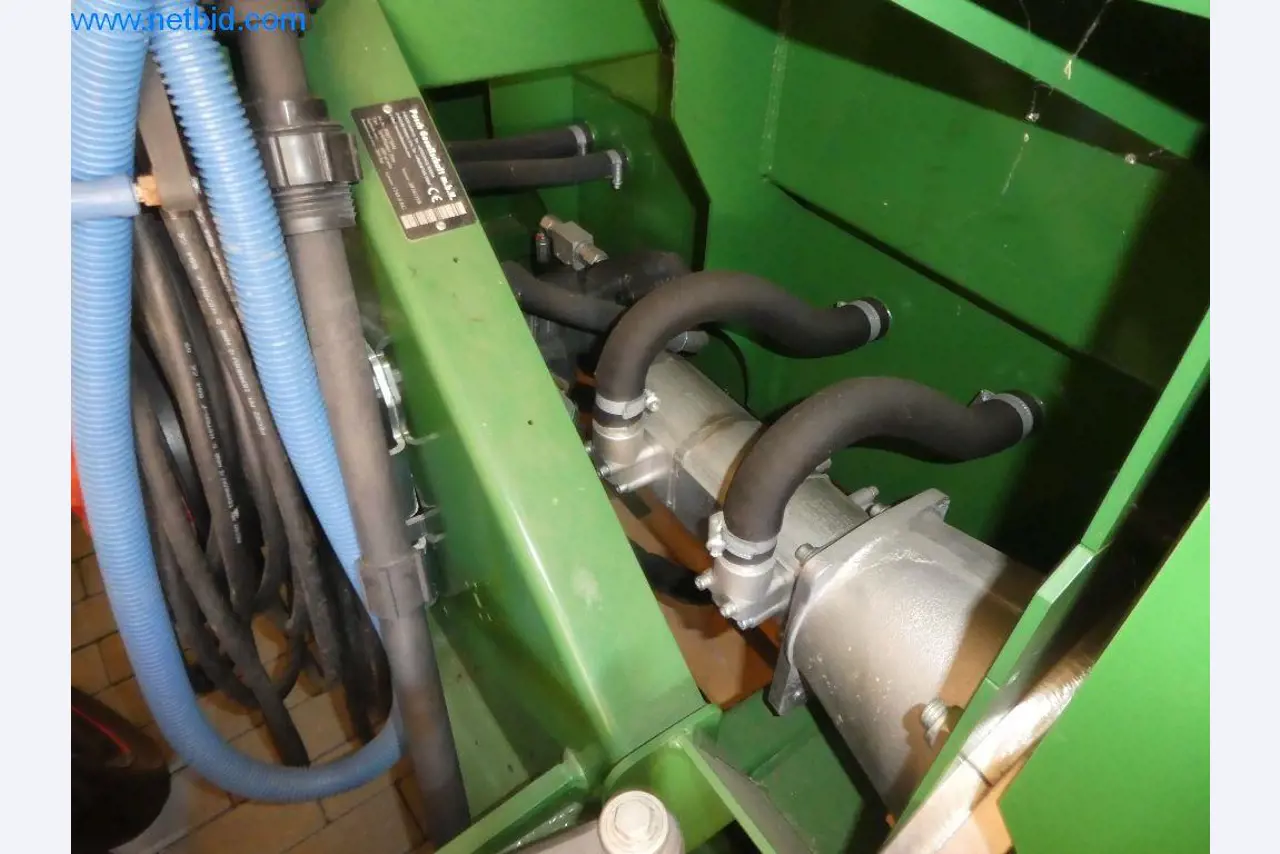 Baumaschinen, Nutzfahrzeuge, PKW, Anhänger und sonstige Handgeräte -3