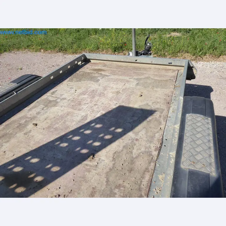 Bouwmachines, bedrijfsvoertuigen, aanhangwagens en ander handgereedschap van een bouwbedrijf-3