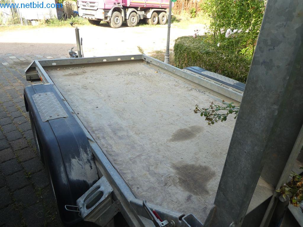 Maszyny budowlane, pojazdy użytkowe, samochody, przyczepy i inne narzędzia ręczne-5