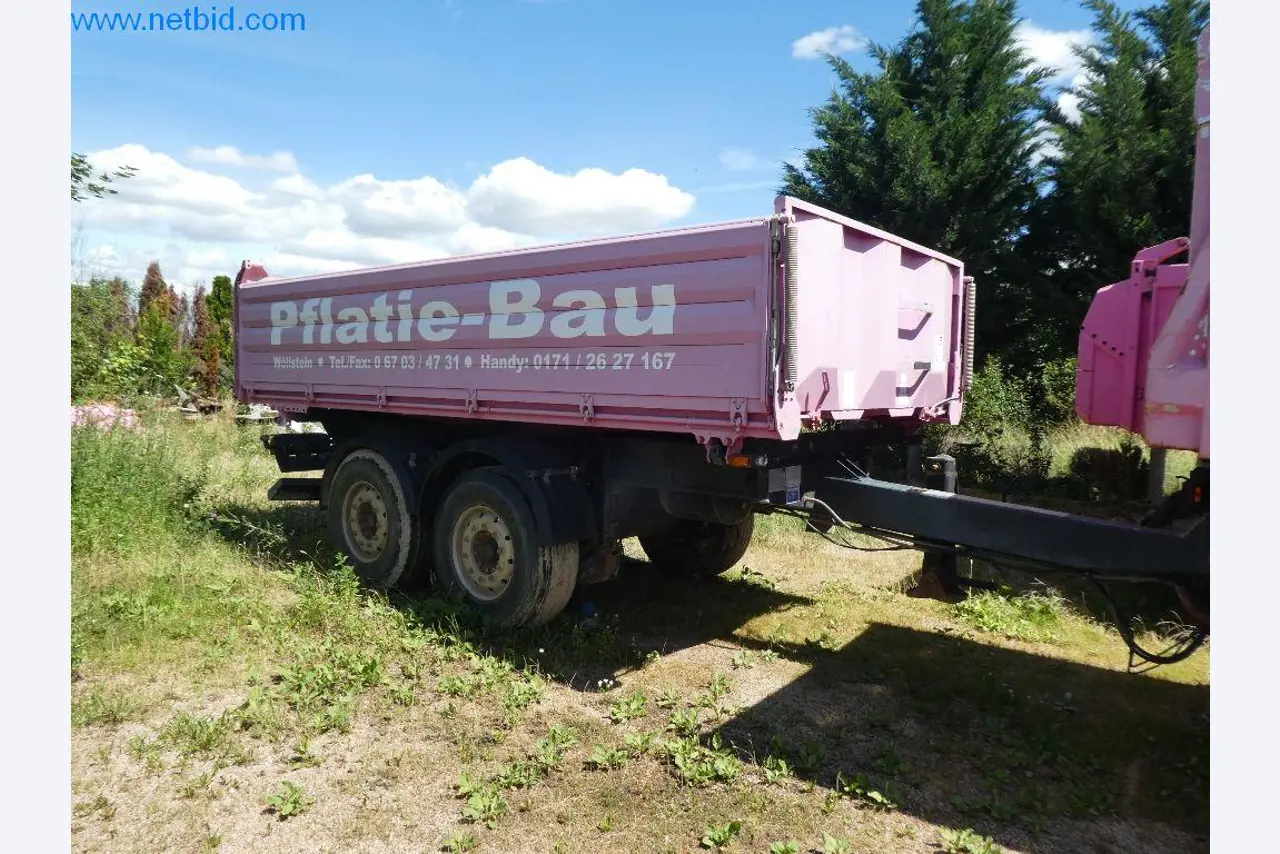 Bouwmachines, bedrijfsvoertuigen, aanhangwagens en ander handgereedschap van een bouwbedrijf-4