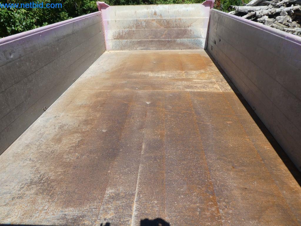 Maszyny budowlane, pojazdy użytkowe, samochody, przyczepy i inne narzędzia ręczne-9