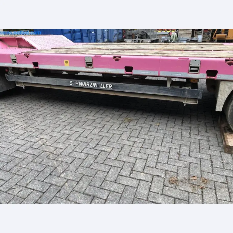 Bouwmachines, bedrijfsvoertuigen, aanhangwagens en ander handgereedschap van een bouwbedrijf-14