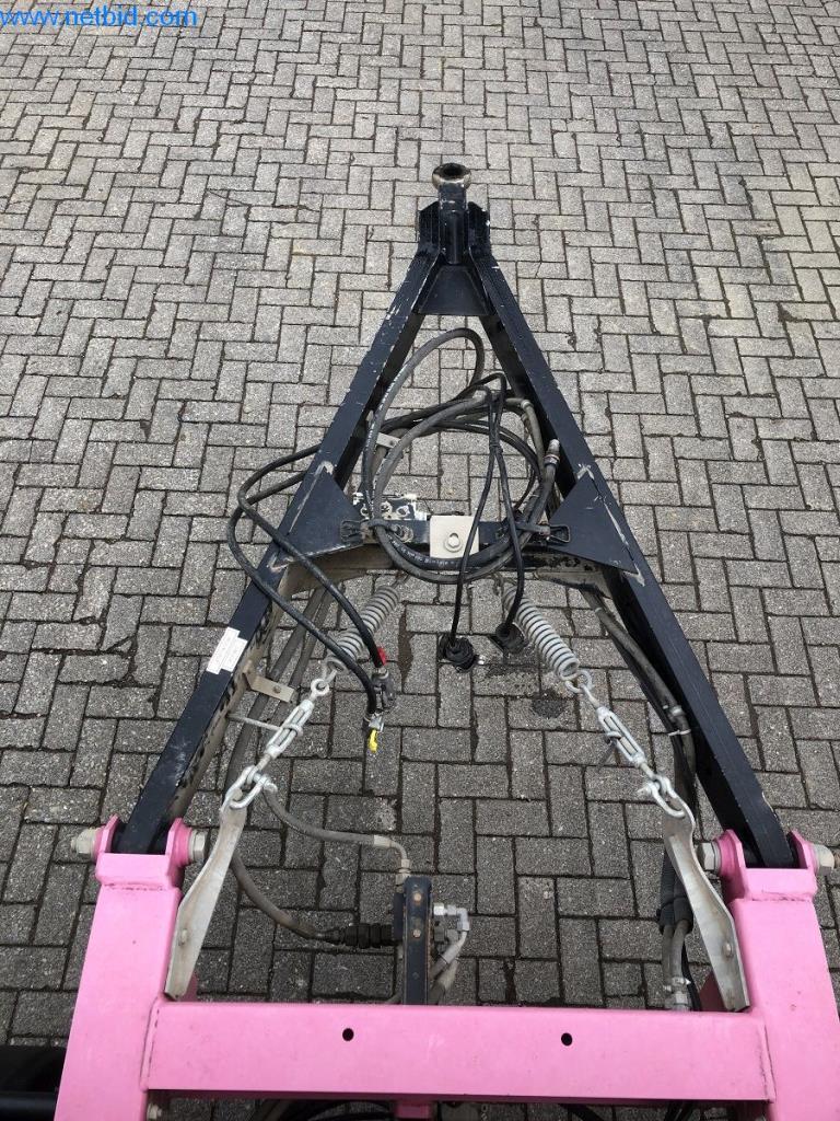 Maszyny budowlane, pojazdy użytkowe, samochody, przyczepy i inne narzędzia ręczne-24