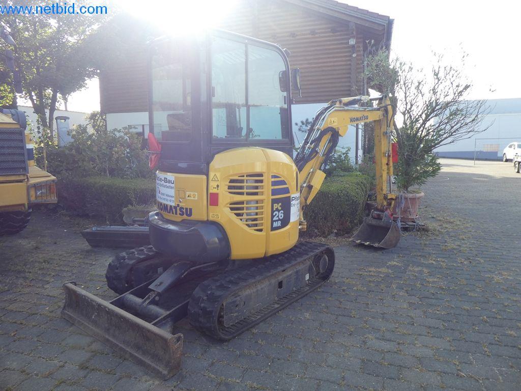 Maszyny budowlane, pojazdy użytkowe, samochody, przyczepy i inne narzędzia ręczne-2