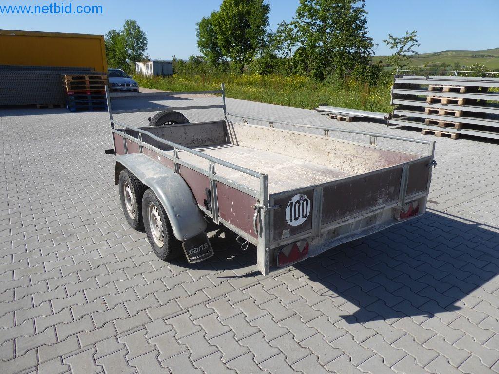 Maszyny budowlane, pojazdy użytkowe, samochody, przyczepy i inne narzędzia ręczne-4