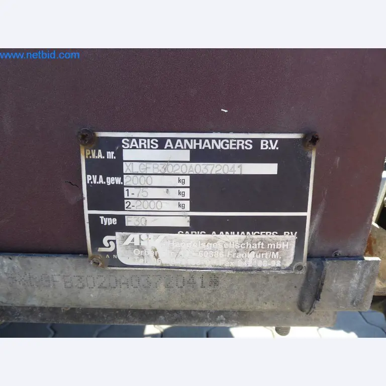 Bouwmachines, bedrijfsvoertuigen, aanhangwagens en ander handgereedschap van een bouwbedrijf-6