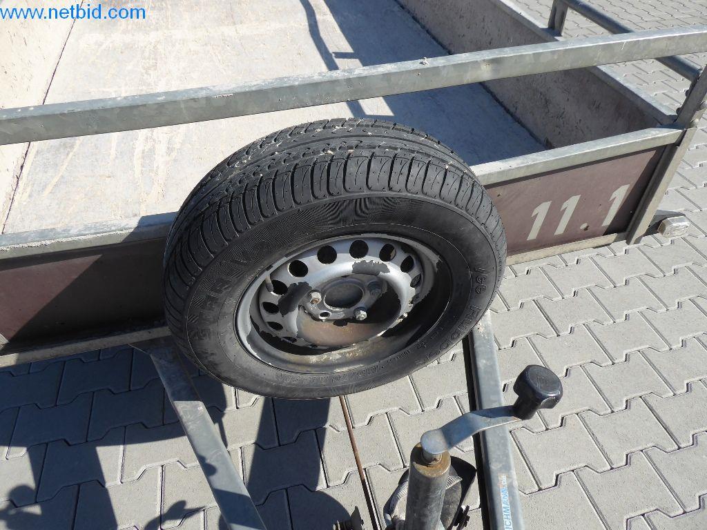 Maszyny budowlane, pojazdy użytkowe, samochody, przyczepy i inne narzędzia ręczne-7