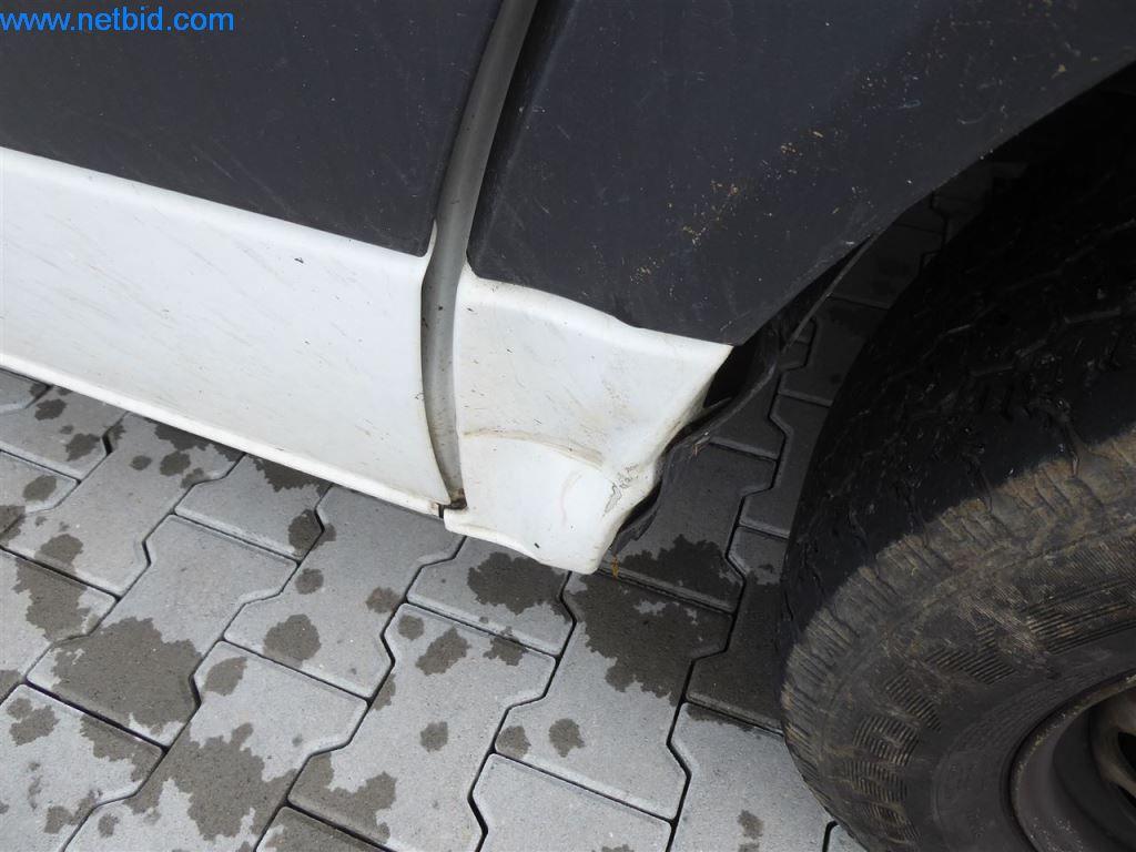 Maszyny budowlane, pojazdy użytkowe, samochody, przyczepy i inne narzędzia ręczne-26