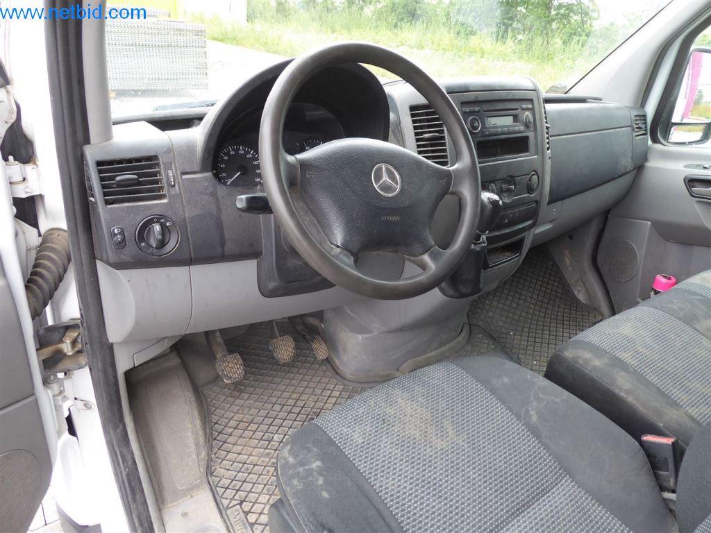 Maszyny budowlane, pojazdy użytkowe, samochody, przyczepy i inne narzędzia ręczne-6