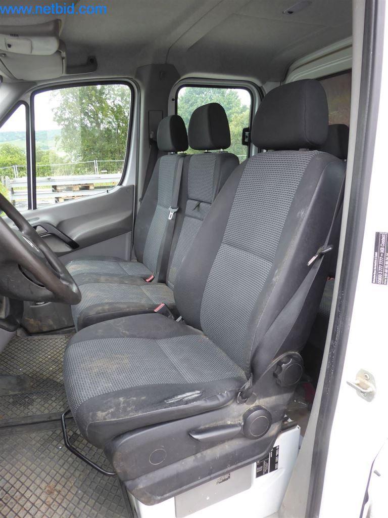 Maszyny budowlane, pojazdy użytkowe, samochody, przyczepy i inne narzędzia ręczne-7