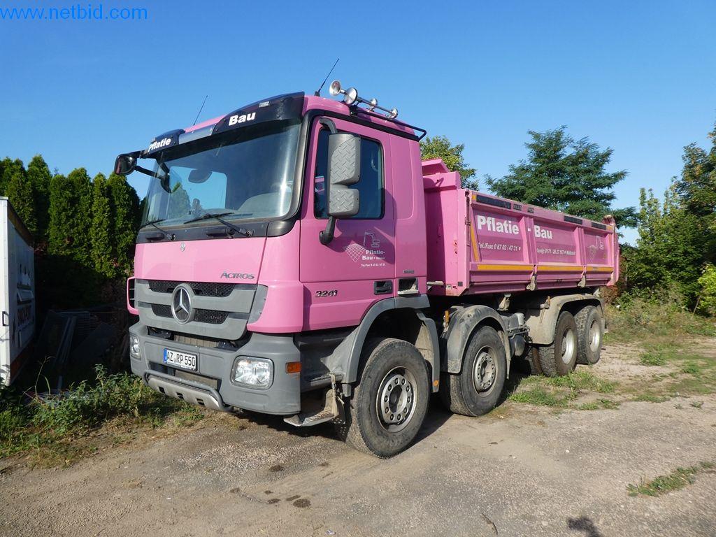 Maszyny budowlane, pojazdy użytkowe, samochody, przyczepy i inne narzędzia ręczne-1