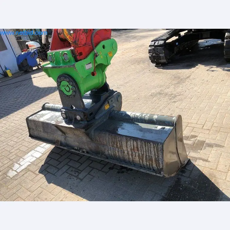 Baumaschinen, Nutzfahrzeuge, PKW, Anhänger und sonstige Handgeräte -32