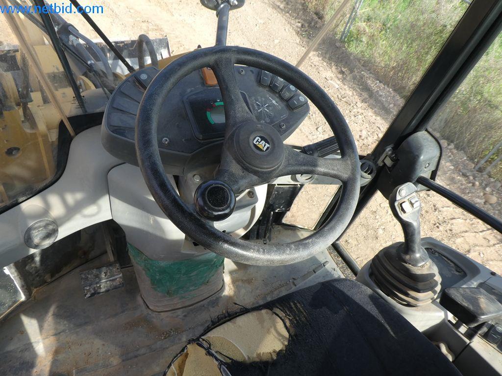 Gradbeni stroji, gospodarska vozila, avtomobili, prikolice in drugo ročno orodje-12