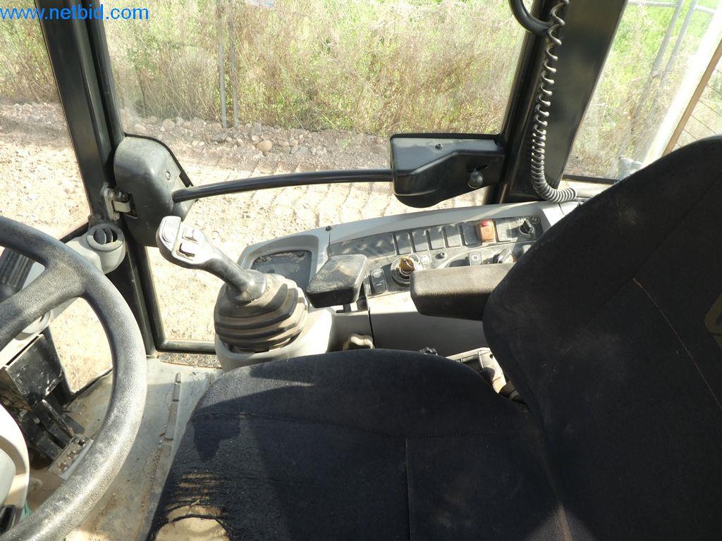 Gradbeni stroji, gospodarska vozila, avtomobili, prikolice in drugo ročno orodje-13