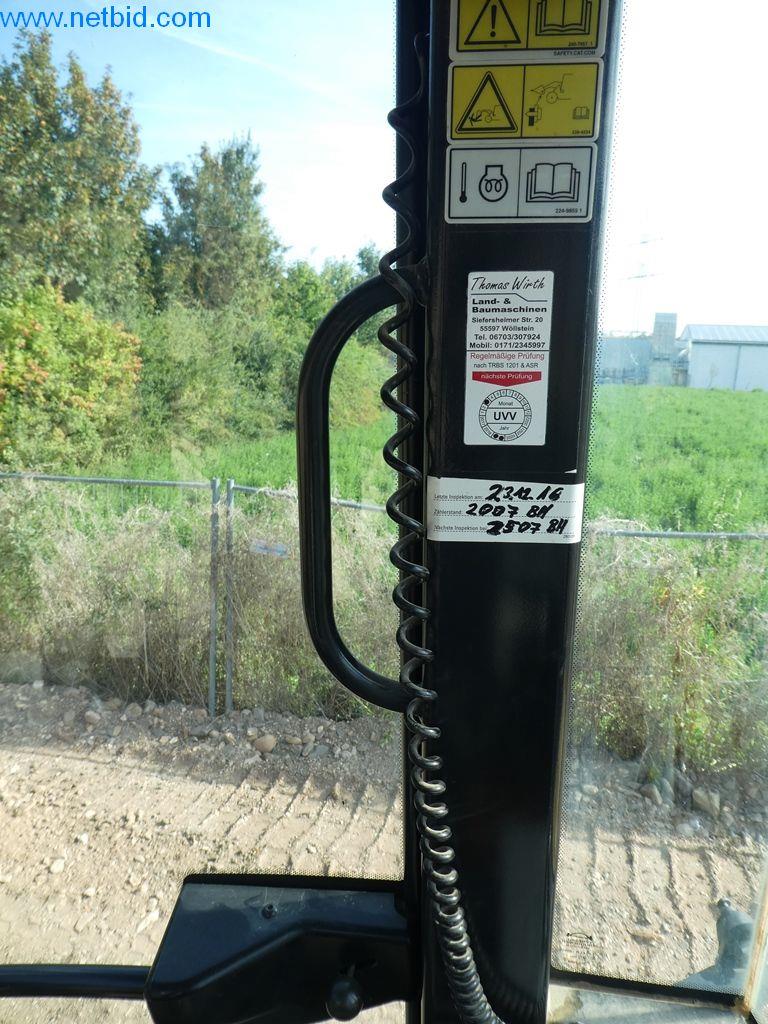 Gradbeni stroji, gospodarska vozila, avtomobili, prikolice in drugo ročno orodje-16