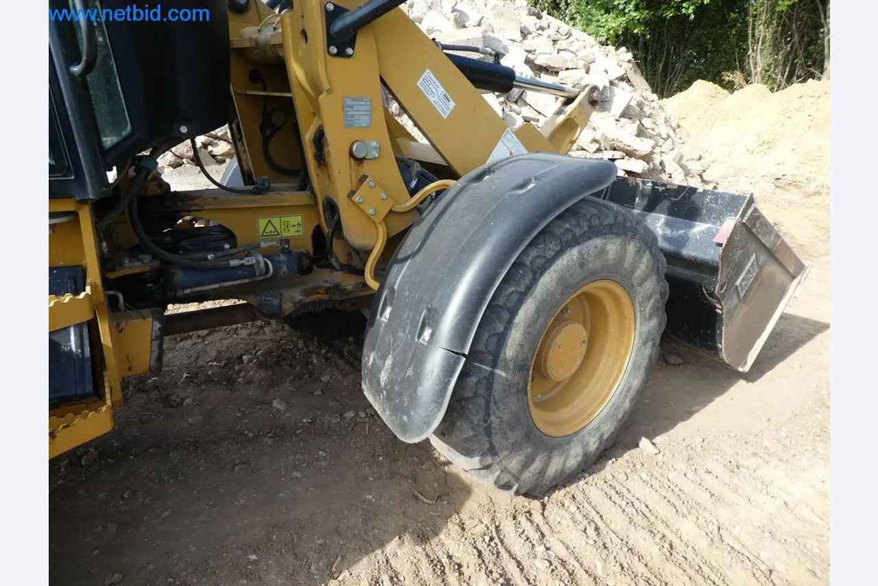 Baumaschinen, Nutzfahrzeuge, PKW, Anhänger und sonstige Handgeräte -8