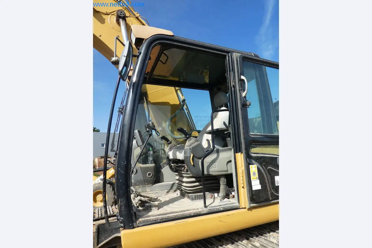Baumaschinen, Nutzfahrzeuge, PKW, Anhänger und sonstige Handgeräte -15