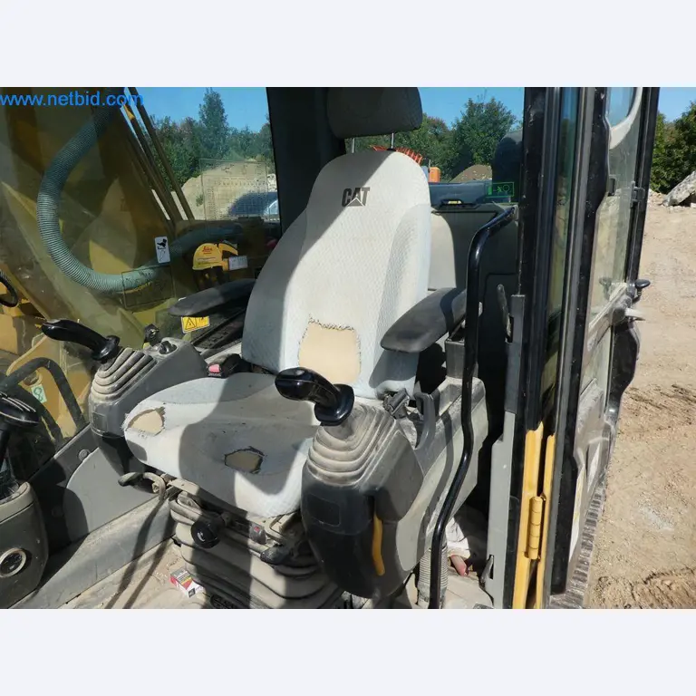 Baumaschinen, Nutzfahrzeuge, PKW, Anhänger und sonstige Handgeräte -16