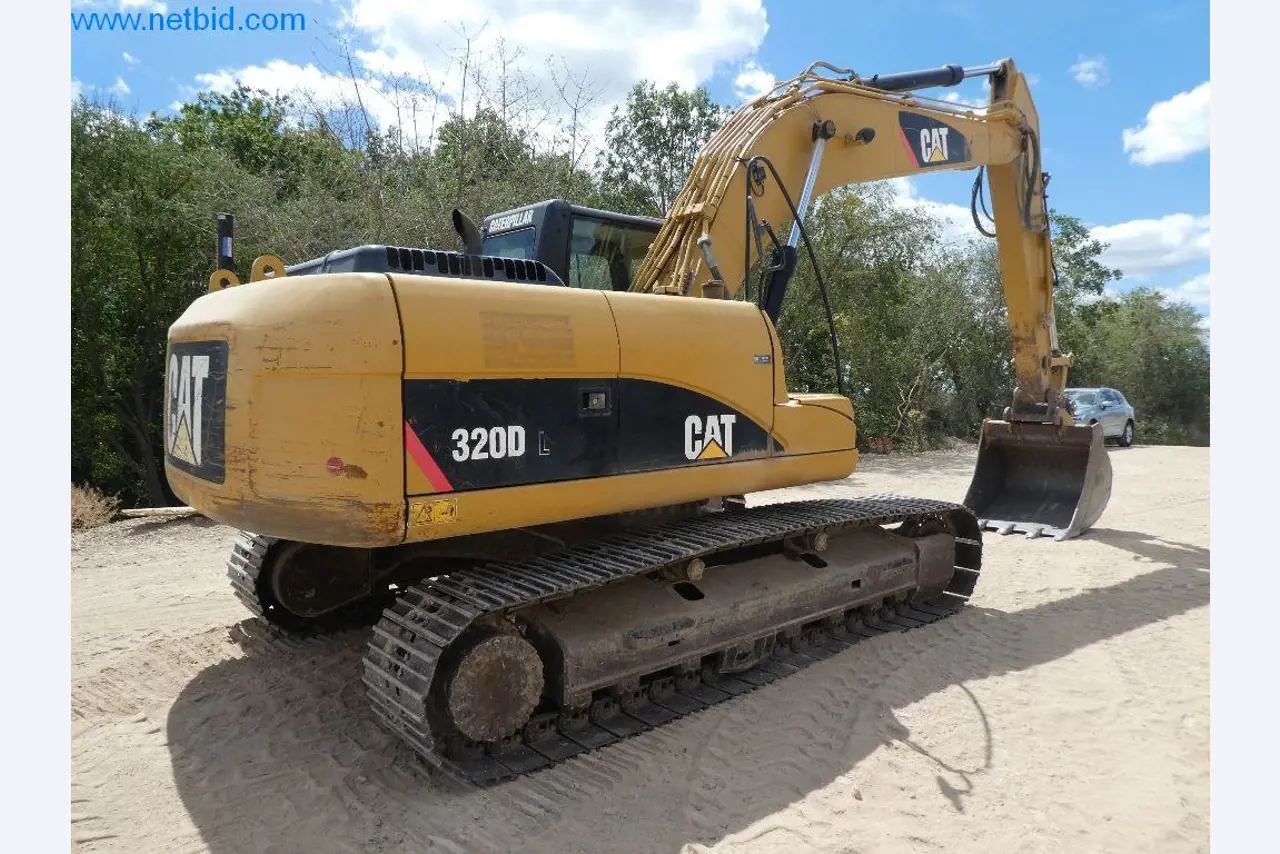 Baumaschinen, Nutzfahrzeuge, PKW, Anhänger und sonstige Handgeräte -6