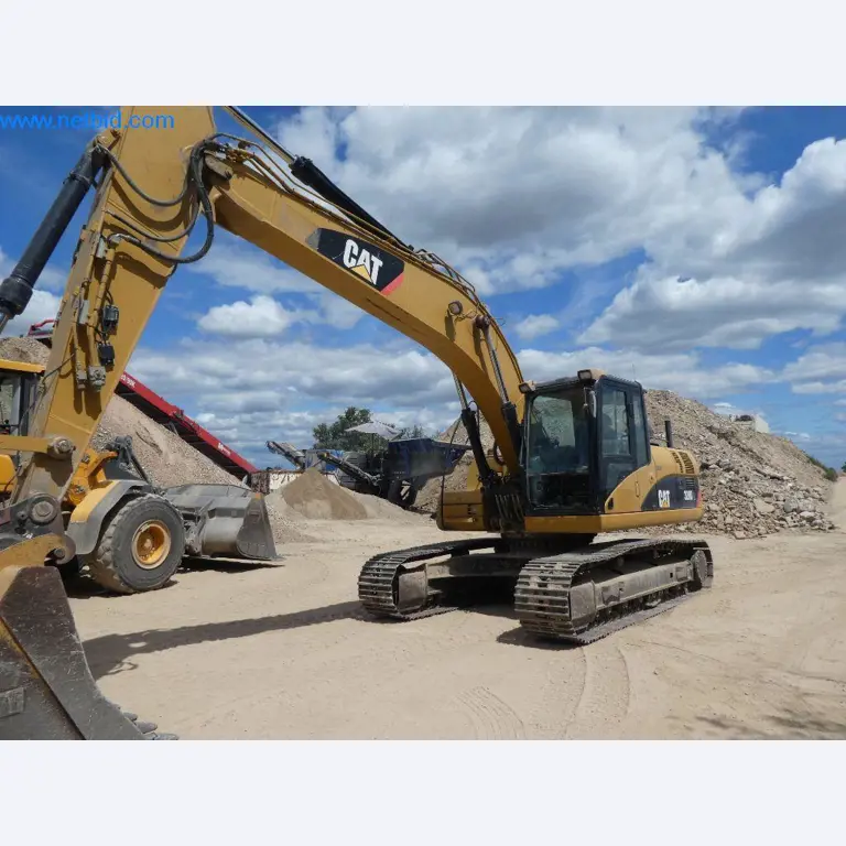 Baumaschinen, Nutzfahrzeuge, PKW, Anhänger und sonstige Handgeräte -7