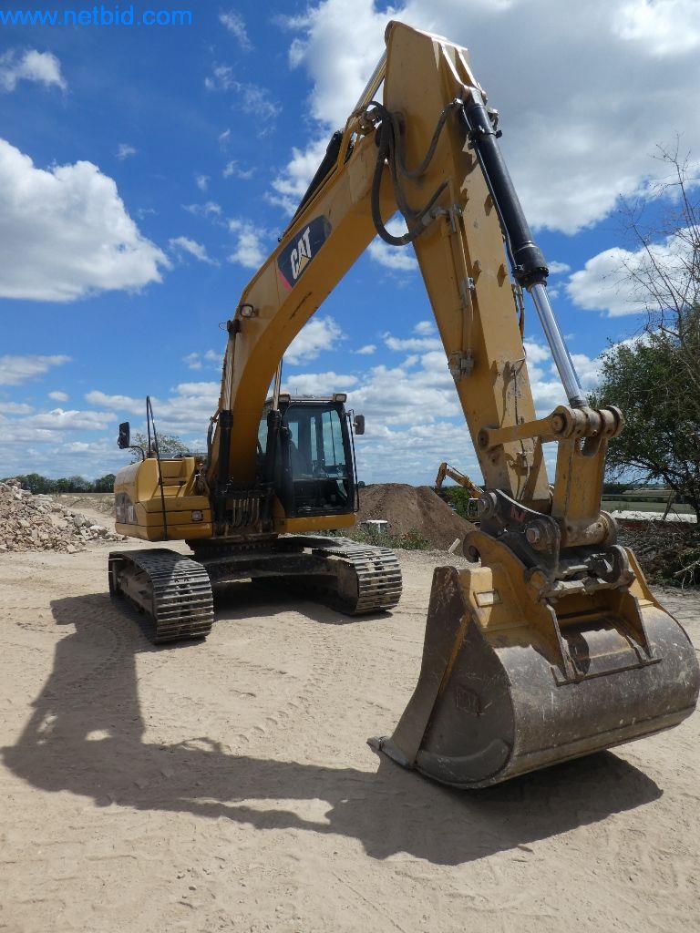 Machines de chantier, véhicules utilitaires, voitures, remorques et autres outils à main-8