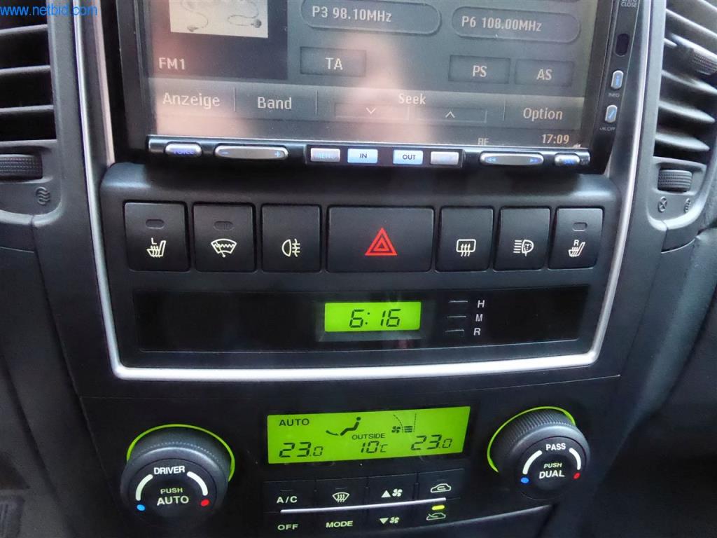 Machines de chantier, véhicules utilitaires, voitures, remorques et autres outils à main-18