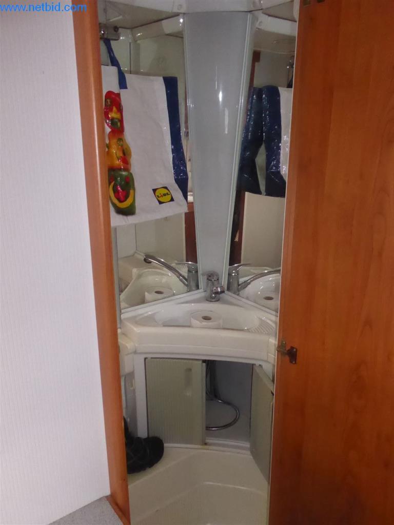 Machines de chantier, véhicules utilitaires, voitures, remorques et autres outils à main-26