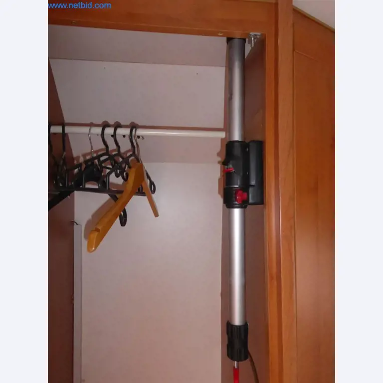 Baumaschinen, Nutzfahrzeuge, PKW, Anhänger und sonstige Handgeräte -28