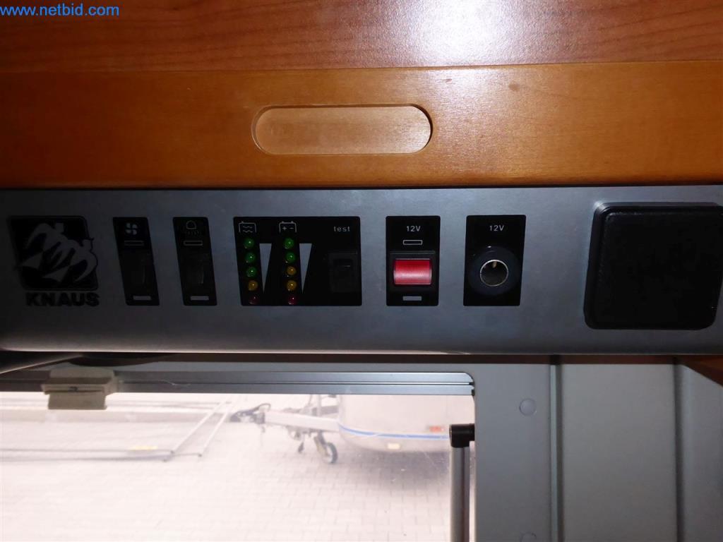 Machines de chantier, véhicules utilitaires, voitures, remorques et autres outils à main-31