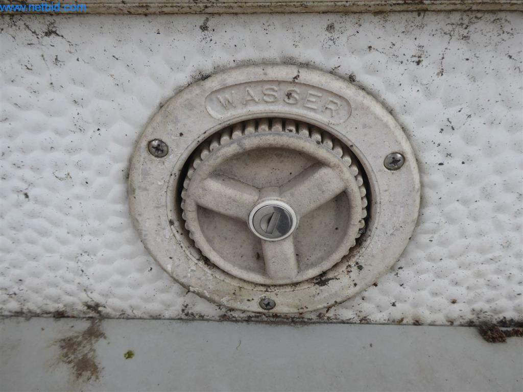 Machines de chantier, véhicules utilitaires, voitures, remorques et autres outils à main-9