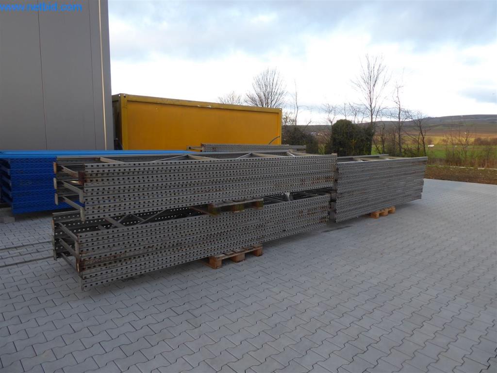 Machines de chantier, véhicules utilitaires, voitures, remorques et autres outils à main-1